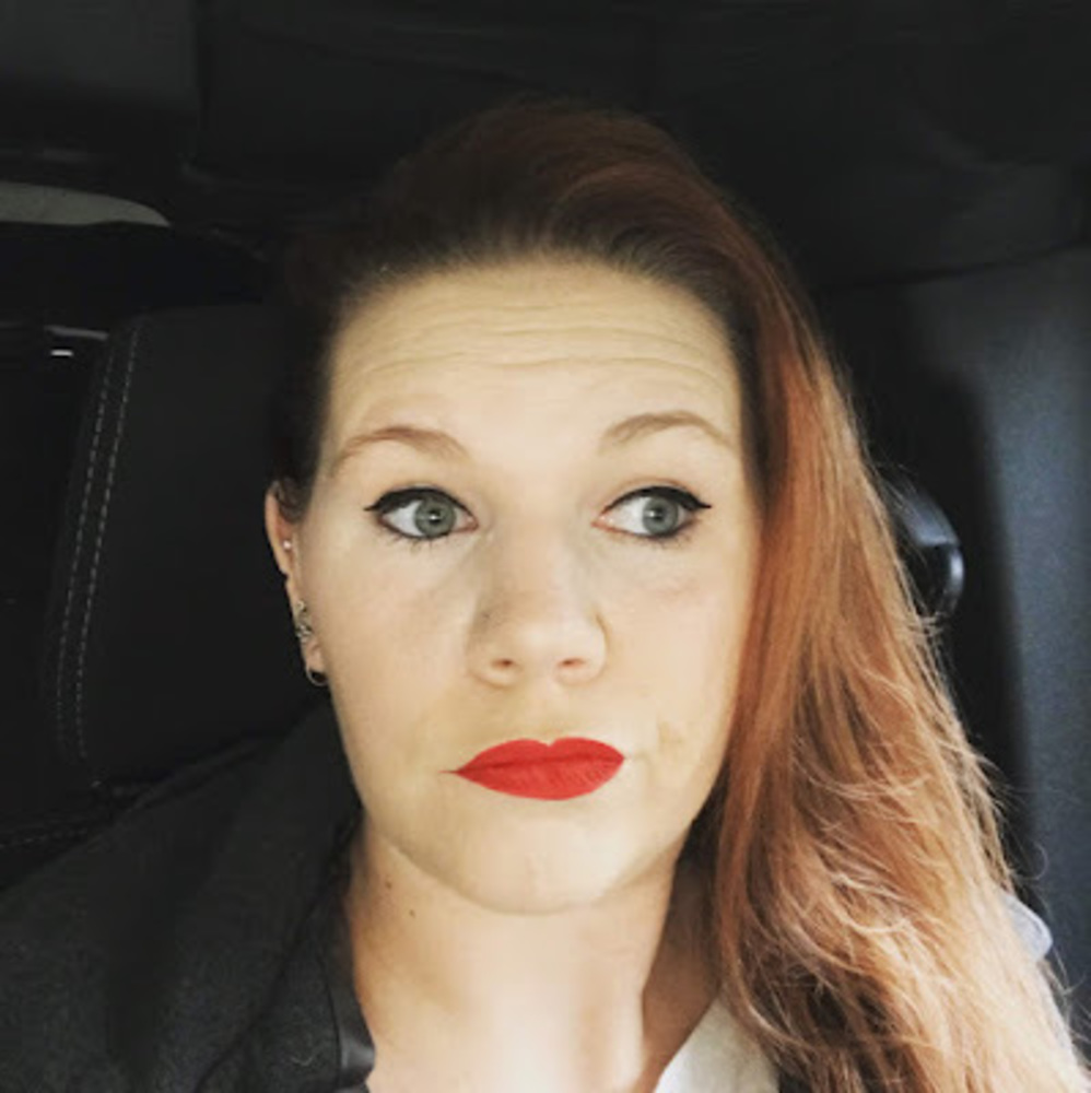 Meet your Posher, Carly